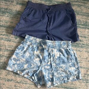Bundle of Gap pull on shorts